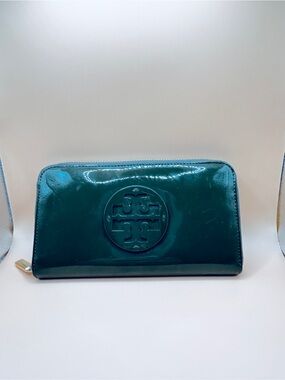Tory Burch Glossy Forest Green Patent Full Size Zip Wallet GC
